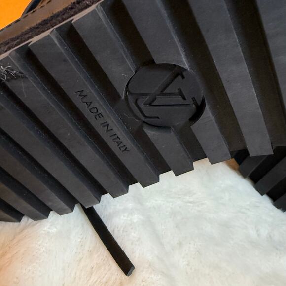 Louis Vuitton Eldorado Monogram Combat Boots 38.5 – NIB, Rare, Discontinued - Picture 10 of 14